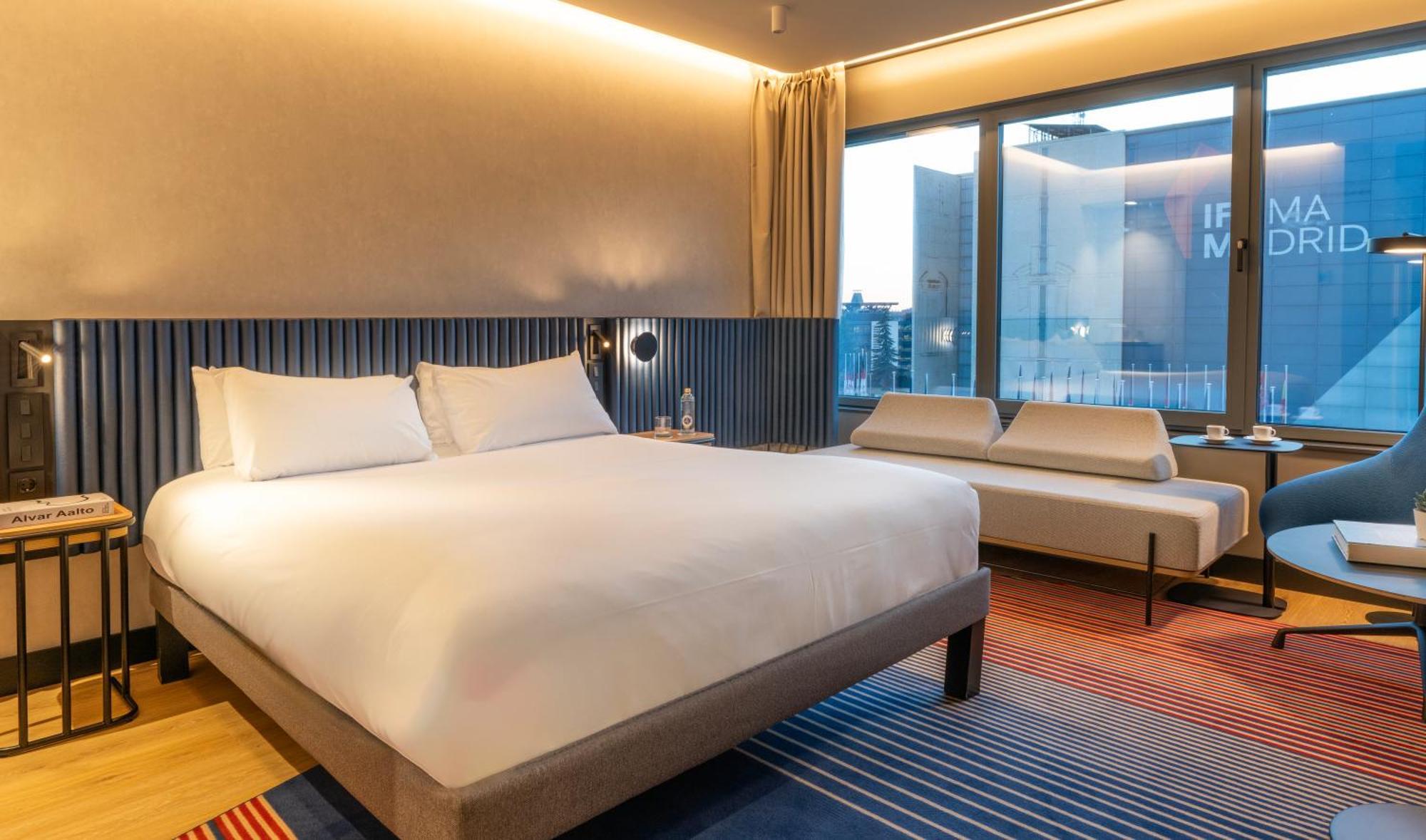 Pullman Madrid Airport & Feria Hotel Екстериор снимка